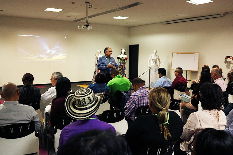 Taller &lsquo;Escucha y acercamiento&rsquo; con miembros de la fuerza p&uacute;blica en Medell&iacute;n