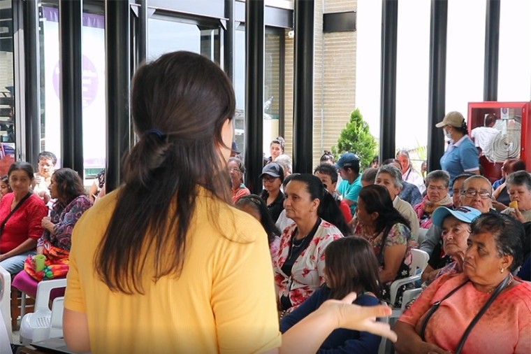 Constructoras de paz de Antioquia hablaron con la Comisi&oacute;n