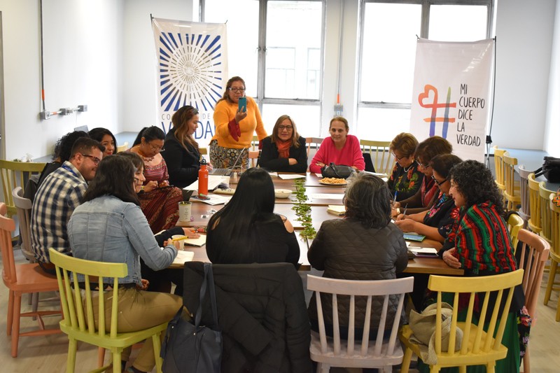 La Comisi&oacute;n recibi&oacute; a la misi&oacute;n del Componente Internacional para la Verificaci&oacute;n del Enfoque de G&eacute;nero