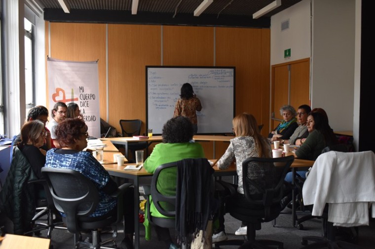 Mujeres v&iacute;ctimas y excombatientes contribuyen a la creaci&oacute;n de las rutas para el esclarecimiento de la verdad en Bogot&aacute; y Soacha