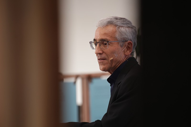 &ldquo;Asesinar a un l&iacute;der es destruir a su comunidad&rdquo;: Francisco De Roux