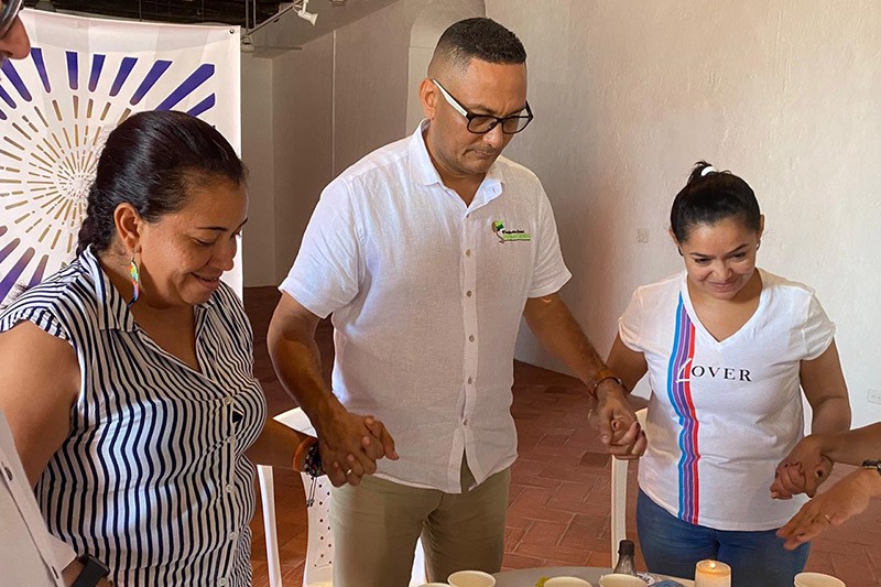 Comisi&oacute;n de la Verdad propicia acto de reconciliaci&oacute;n entre v&iacute;ctimas y responsable de la masacre de El Salado