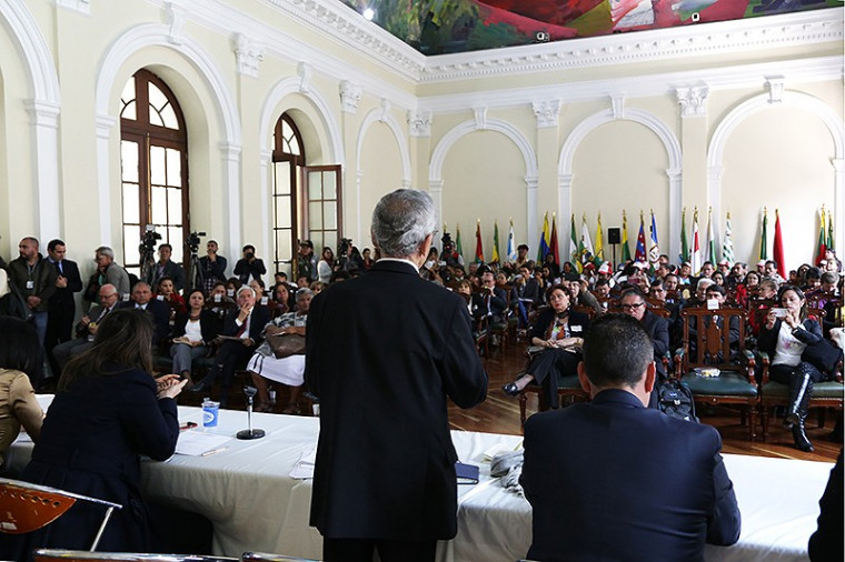“Percibí en este encuentro tan importante la verdad de lo que nos pasa ahora en Colombia: el dolor de las víctimas de todos los lados”: Francisco De Roux 