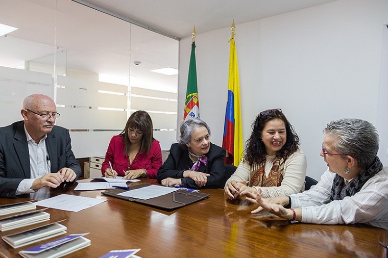 Convenio entre Embajada de Portugal y Ruta Pacífica de las Mujeres apoyará el trabajo de enfoque de género de la Comisión