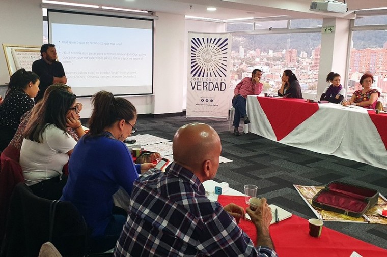 La Comisi&oacute;n realiz&oacute; un encuentro con poblaci&oacute;n exiliada que ha retornado a Colombia