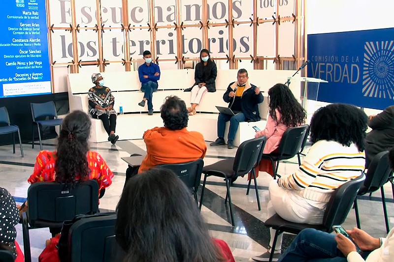 Escuelas de palabra: nunca m&aacute;s la escuela y el conflicto armado juntos