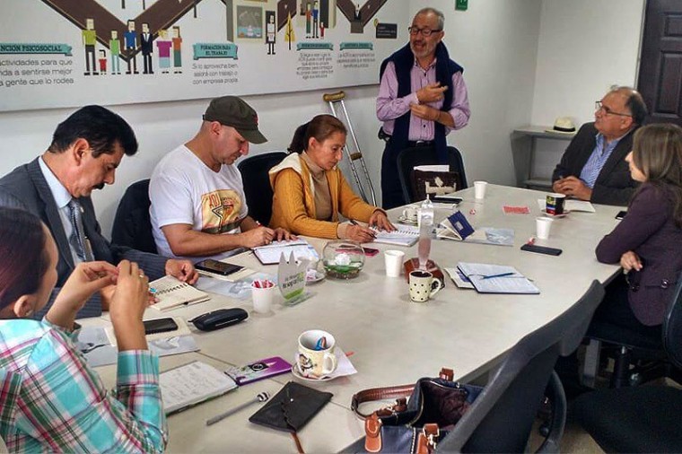 Excombatientes de las Farc, AUC y ELN ayudar&aacute;n en procesos de reconocimiento, convivencia y no repetici&oacute;n