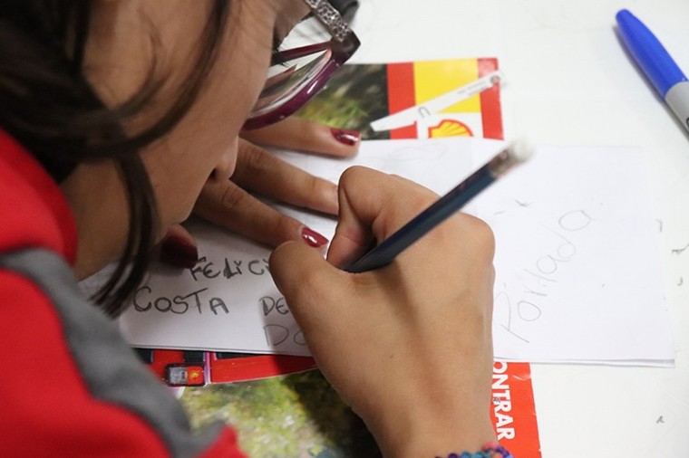 J&oacute;venes relatan sus vivencias del conflicto a trav&eacute;s de fanzines