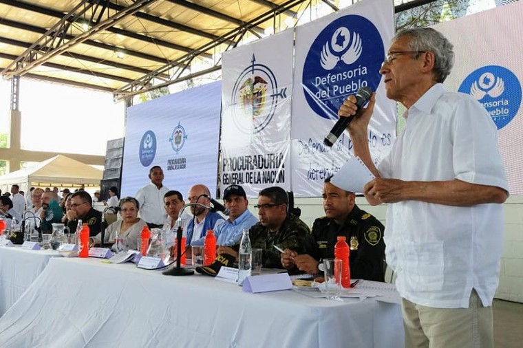 El Estado tiene que encontrar una forma de defender a los l&iacute;deres sociales