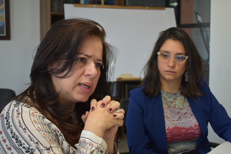 Alejandra Miller, comisionada. 