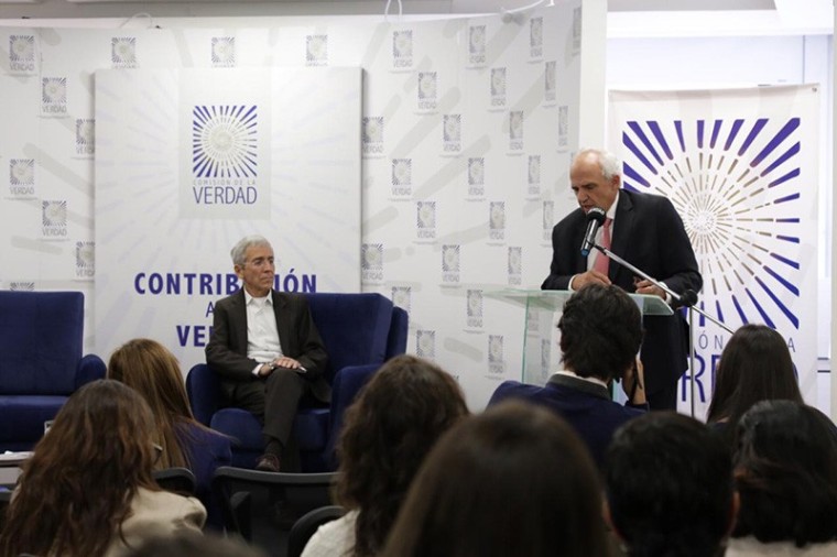 Ernesto Samper es escuchado por segunda ocasi&oacute;n en la Comisi&oacute;n de la Verdad