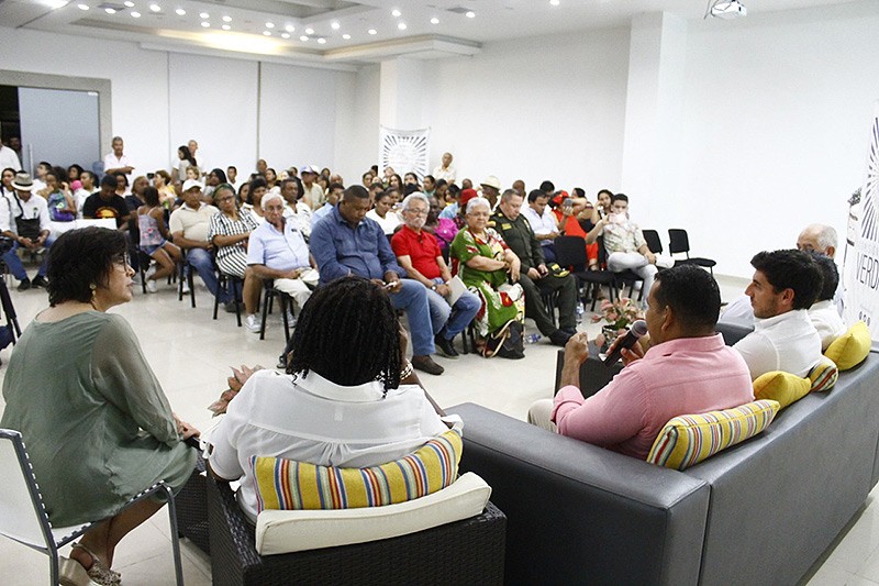 Una charla de paz en Valledupar